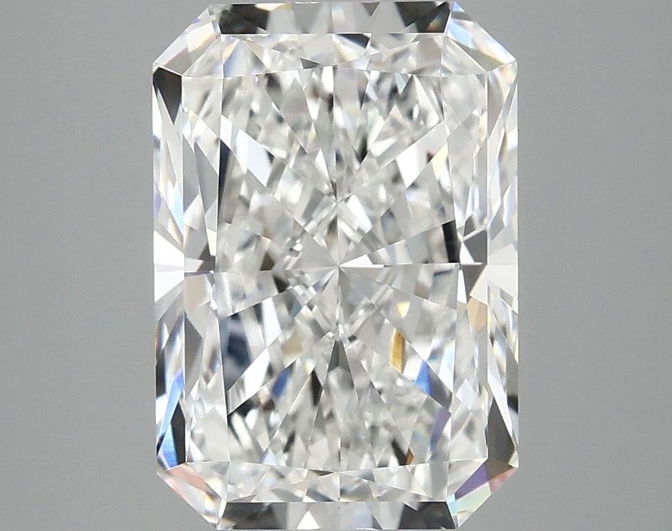 IGI Radiant 3.92ct E VVS2 - Loose Lab Diamond: IGI Radiant 3.92ct E VVS2 - Loose Lab Diamond Item Specifics: Source: This Is A Real Diamond Grown In A Lab Not Mined. Carat: 3.92 Cut: - Color: E Clarity: VVS2 Polish: EX Symmetry: EX Measurements: 1
