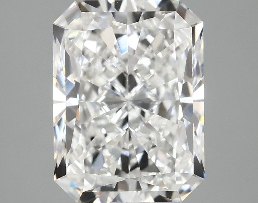 IGI Radiant 3.08ct D VVS2 - Loose Lab Diamond: IGI Radiant 3.08ct D VVS2 - Loose Lab Diamond Item Specifics: Source: This Is A Real Diamond Grown In A Lab Not Mined. Carat: 3.08 Cut: - Color: D Clarity: VVS2 Polish: EX Symmetry: EX Measurements: 9