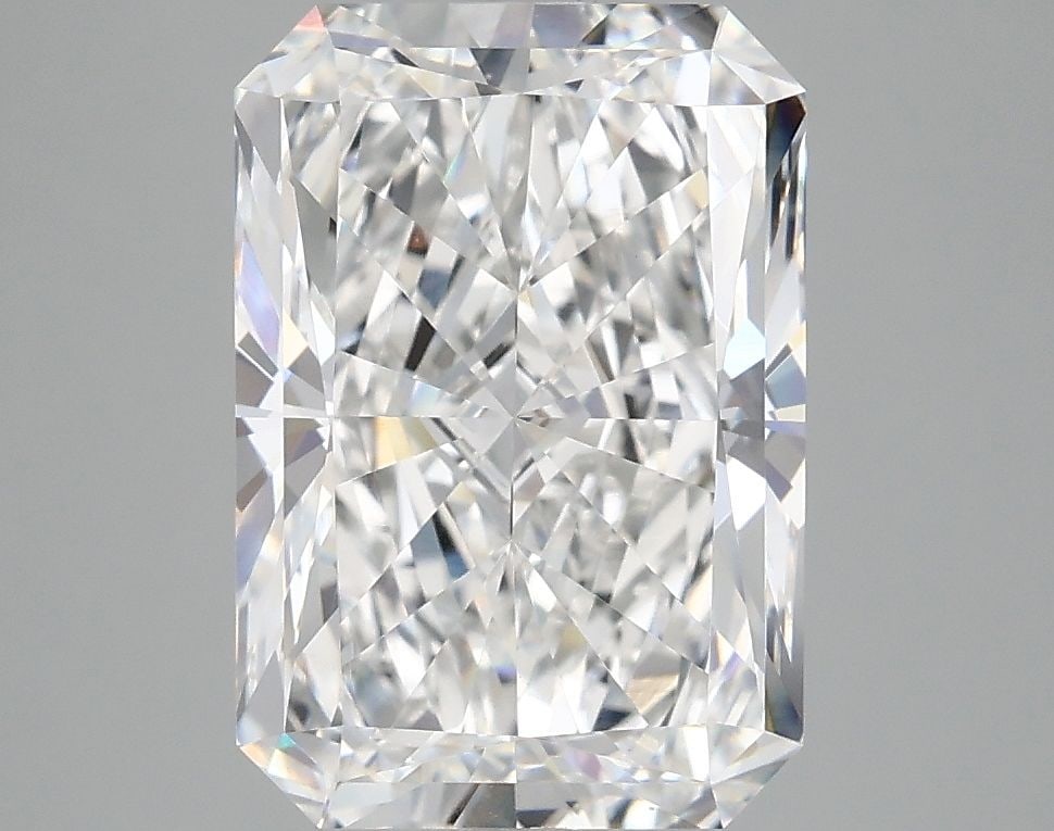 IGI Radiant 4.14ct E VVS2 - Loose Lab Diamond: IGI Radiant 4.14ct E VVS2 - Loose Lab Diamond Item Specifics: Source: This Is A Real Diamond Grown In A Lab Not Mined. Carat: 4.14 Cut: - Color: E Clarity: VVS2 Polish: EX Symmetry: EX Measurements: 1