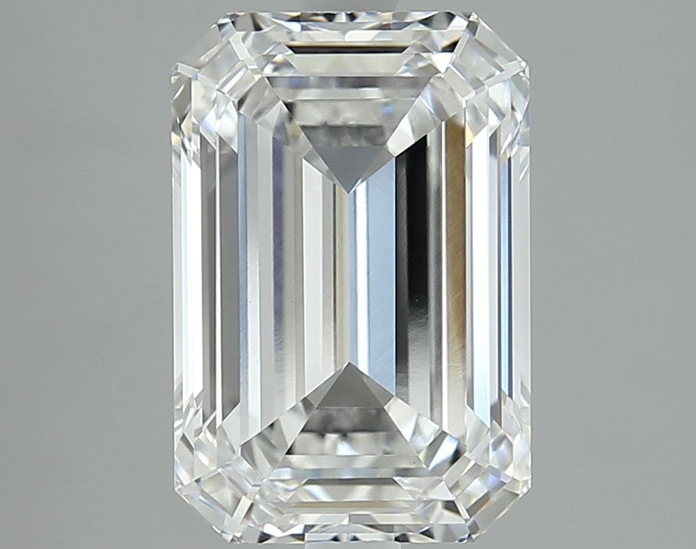 IGI Emerald 4.53ct E VVS2 - Loose Lab Diamond: IGI Emerald 4.53ct E VVS2 - Loose Lab Diamond Item Specifics: Source: This Is A Real Diamond Grown In A Lab Not Mined. Carat: 4.53 Cut: - Color: E Clarity: VVS2 Polish: EX Symmetry: EX Measurements: 1