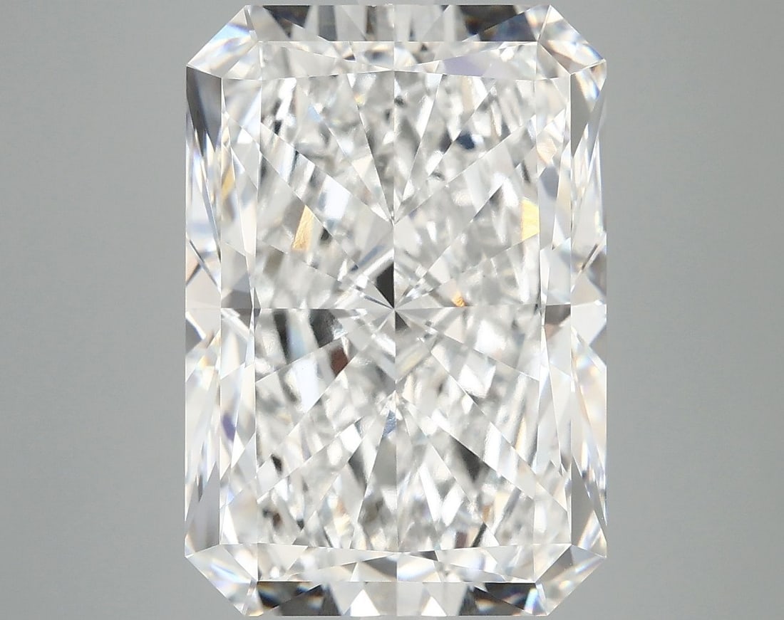 IGI Radiant 10.19ct E VVS2 - Loose Lab Diamond: IGI Radiant 10.19ct E VVS2 - Loose Lab Diamond Item Specifics: Source: This Is A Real Diamond Grown In A Lab Not Mined. Carat: 10.19 Cut: - Color: E Clarity: VVS2 Polish: EX Symmetry: EX Measurements: