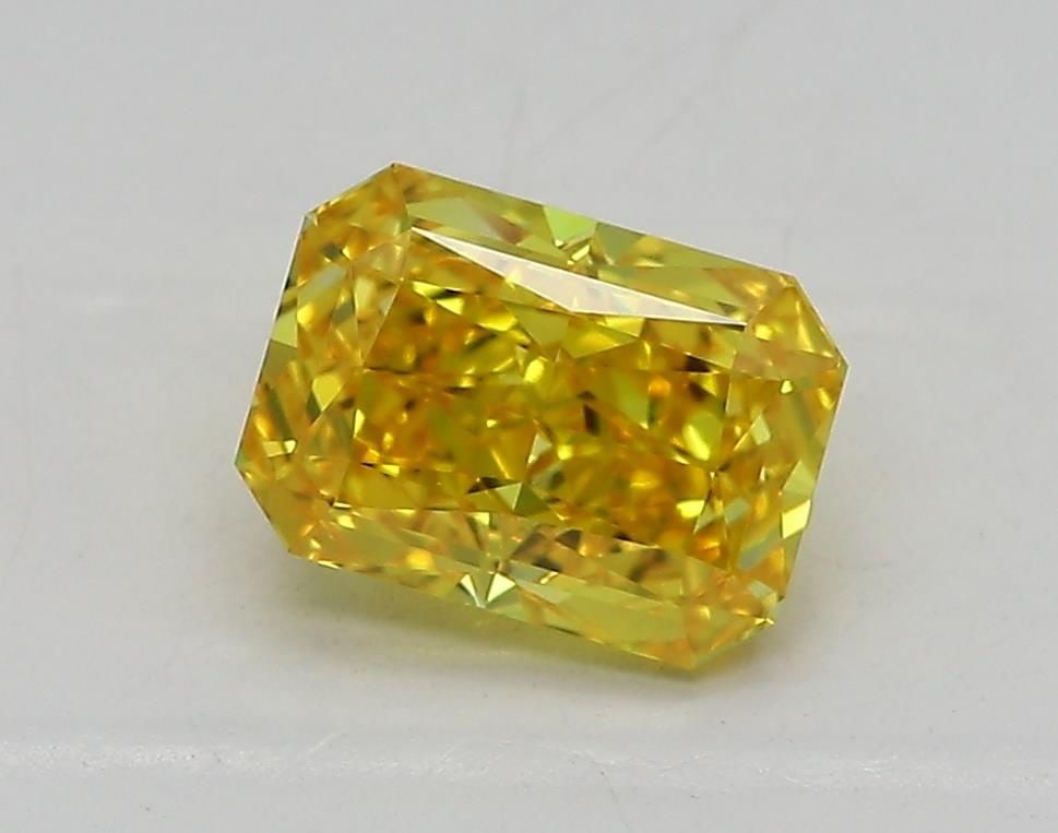 IGI Radiant 1.04ct Fancy Vivid Yellow VVS2 - Loose Lab Diamond: IGI Radiant 1.04ct Fancy Vivid Yellow VVS2 - Loose Lab Diamond Item Specifics: Source: This Is A Real Diamond Grown In A Lab Not Mined. Carat: 1.04 Cut: - Color: Fancy Vivid Yellow Clarity: VVS2 Polis