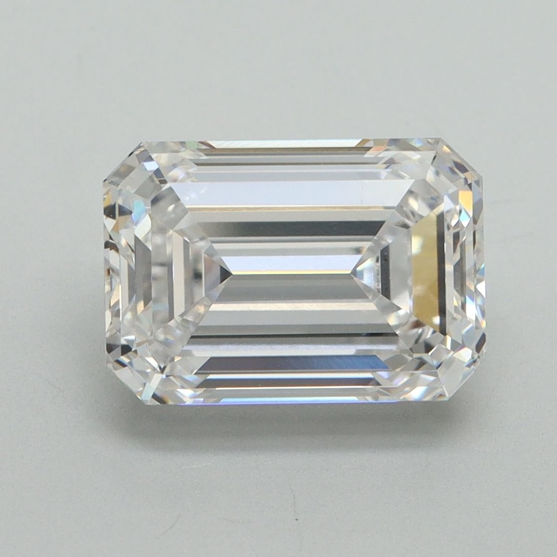 IGI Emerald 3.56ct D VVS2 - Loose Lab Diamond: IGI Emerald 3.56ct D VVS2 - Loose Lab Diamond Item Specifics: Source: This Is A Real Diamond Grown In A Lab Not Mined. Carat: 3.56 Cut: - Color: D Clarity: VVS2 Polish: EX Symmetry: EX Measurements: 1