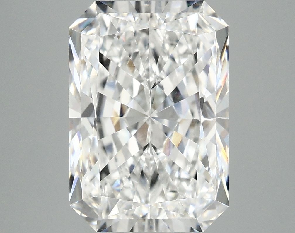 IGI Radiant 4.18ct E VVS2 - Loose Lab Diamond: IGI Radiant 4.18ct E VVS2 - Loose Lab Diamond Item Specifics: Source: This Is A Real Diamond Grown In A Lab Not Mined. Carat: 4.18 Cut: - Color: E Clarity: VVS2 Polish: EX Symmetry: EX Measurements: 1