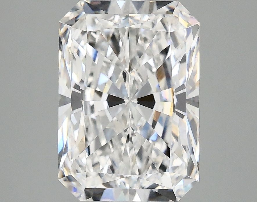 IGI Radiant 3.07ct E VVS2 - Loose Lab Diamond: IGI Radiant 3.07ct E VVS2 - Loose Lab Diamond Item Specifics: Source: This Is A Real Diamond Grown In A Lab Not Mined. Carat: 3.07 Cut: - Color: E Clarity: VVS2 Polish: EX Symmetry: EX Measurements: 1