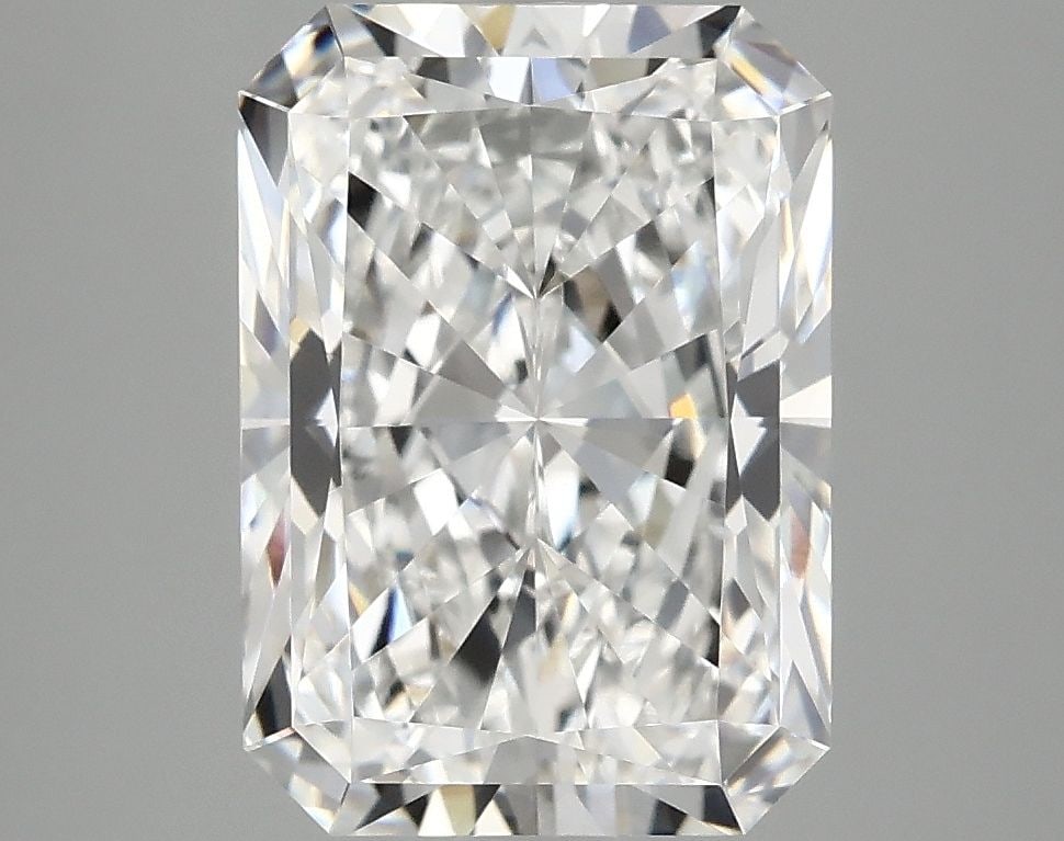 IGI Radiant 4.07ct E VVS2 - Loose Lab Diamond: IGI Radiant 4.07ct E VVS2 - Loose Lab Diamond Item Specifics: Source: This Is A Real Diamond Grown In A Lab Not Mined. Carat: 4.07 Cut: - Color: E Clarity: VVS2 Polish: EX Symmetry: EX Measurements: 1