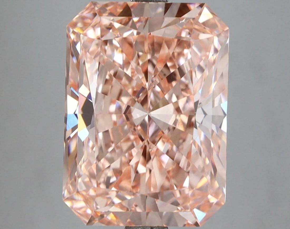 IGI Radiant 7.37ct Fancy Vivid Pink VVS2 - Loose Lab Diamond: IGI Radiant 7.37ct Fancy Vivid Pink VVS2 - Loose Lab Diamond Item Specifics: Source: This Is A Real Diamond Grown In A Lab Not Mined. Carat: 7.37 Cut: - Color: Fancy Vivid Pink Clarity: VVS2 Polish: E