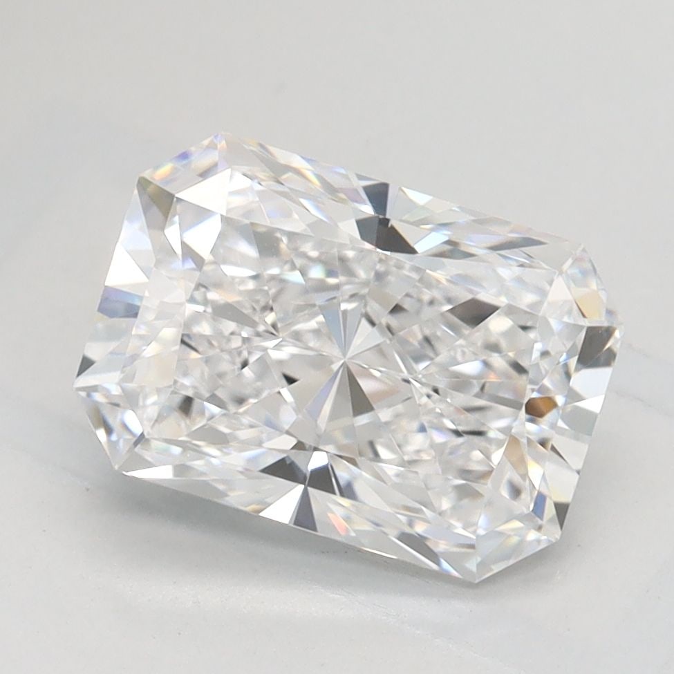 GIA Radiant 1.95ct D VVS2 - Loose Lab Diamond: GIA Radiant 1.95ct D VVS2 - Loose Lab Diamond Item Specifics: Source: This Is A Real Diamond Grown In A Lab Not Mined. Carat: 1.95 Cut: - Color: D Clarity: VVS2 Polish: EX Symmetry: EX Measurements: