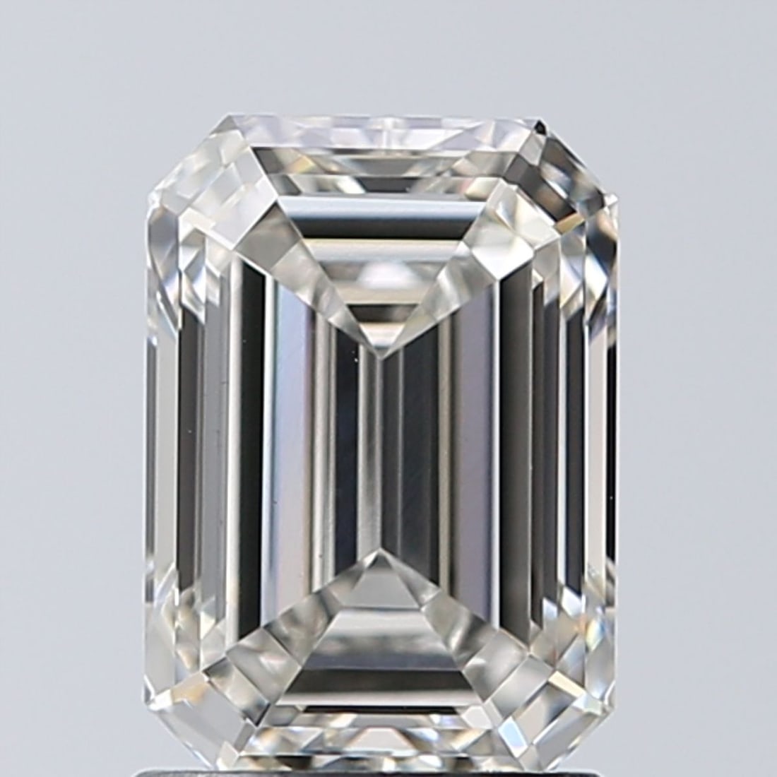 IGI Emerald 1.5ct H VVS2 - Loose Lab Diamond: IGI Emerald 1.5ct H VVS2 - Loose Lab Diamond Item Specifics: Source: This Is A Real Diamond Grown In A Lab Not Mined. Carat: 1.5 Cut: - Color: H Clarity: VVS2 Polish: EX Symmetry: EX Measurements: 7.7