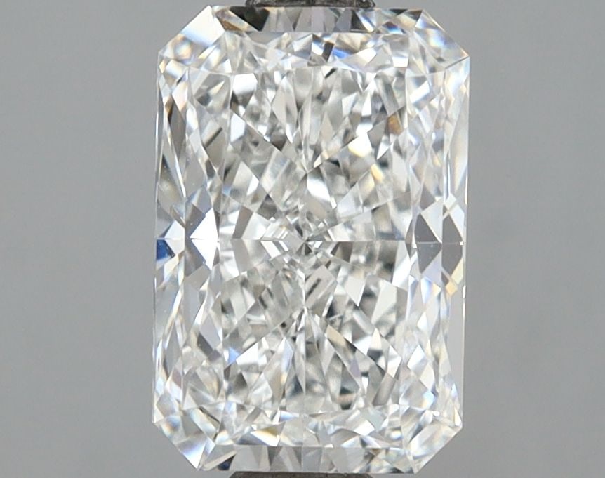 IGI Radiant 2.09ct E VVS2 - Loose Lab Diamond: IGI Radiant 2.09ct E VVS2 - Loose Lab Diamond Item Specifics: Source: This Is A Real Diamond Grown In A Lab Not Mined. Carat: 2.09 Cut: - Color: E Clarity: VVS2 Polish: EX Symmetry: EX Measurements: 9