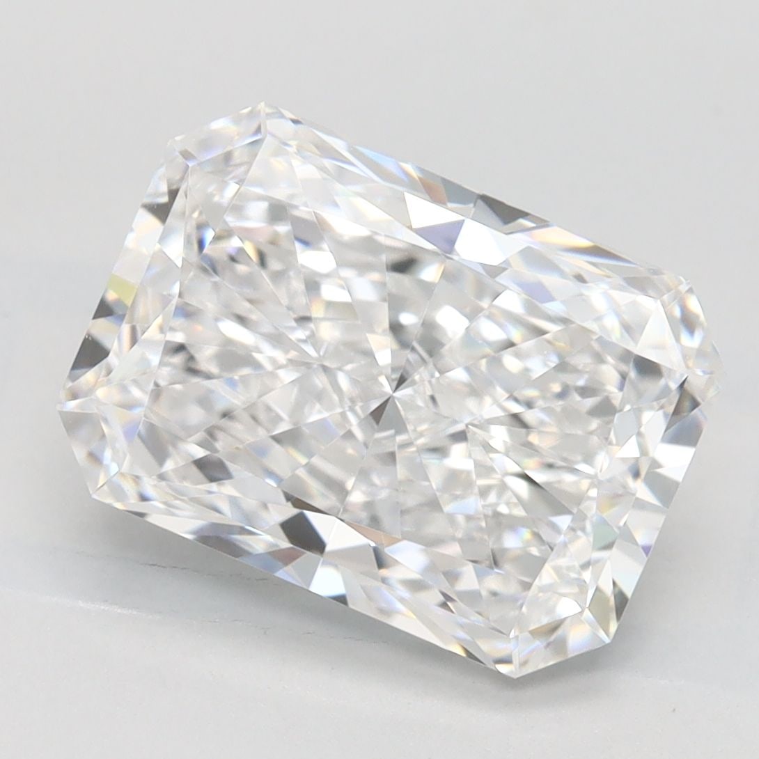 IGI Radiant 3.18ct D IF - Loose Lab Diamond: IGI Radiant 3.18ct D IF - Loose Lab Diamond Item Specifics: Source: This Is A Real Diamond Grown In A Lab Not Mined. Carat: 3.18 Cut: - Color: D Clarity: IF Polish: EX Symmetry: EX Measurements: 10.24