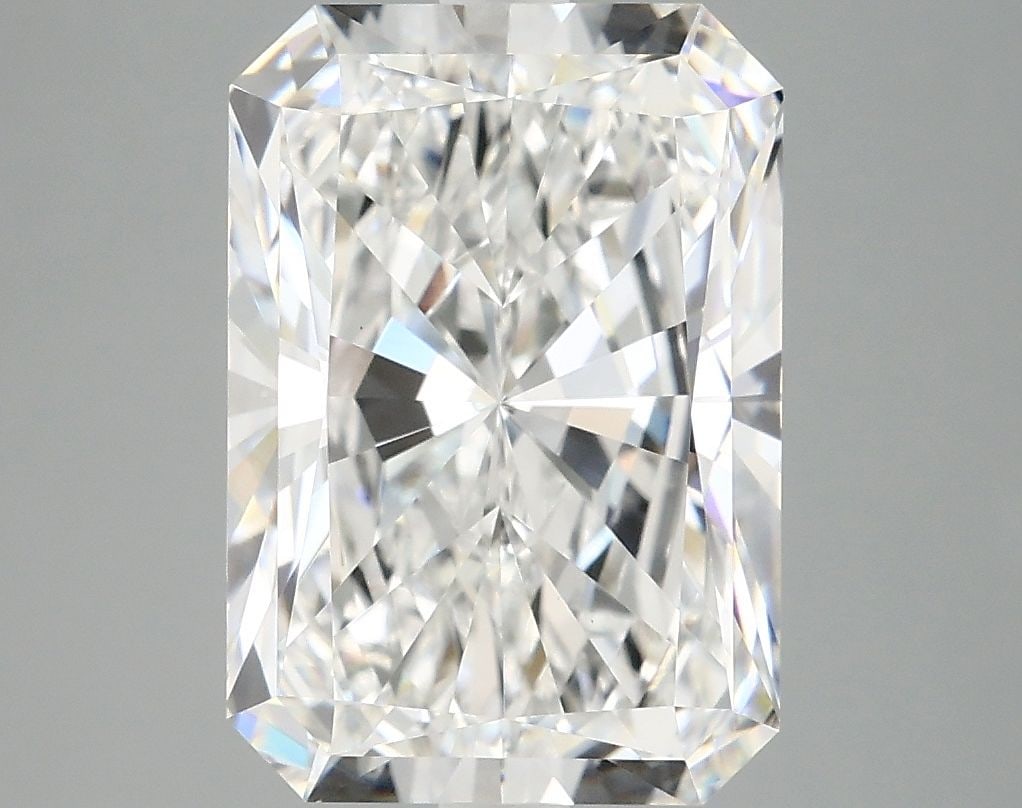 IGI Radiant 4.95ct E VVS2 - Loose Lab Diamond: IGI Radiant 4.95ct E VVS2 - Loose Lab Diamond Item Specifics: Source: This Is A Real Diamond Grown In A Lab Not Mined. Carat: 4.95 Cut: - Color: E Clarity: VVS2 Polish: EX Symmetry: EX Measurements: 1