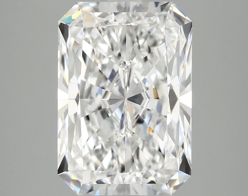 IGI Radiant 4.07ct E VVS2 - Loose Lab Diamond: IGI Radiant 4.07ct E VVS2 - Loose Lab Diamond Item Specifics: Source: This Is A Real Diamond Grown In A Lab Not Mined. Carat: 4.07 Cut: - Color: E Clarity: VVS2 Polish: EX Symmetry: EX Measurements: 1