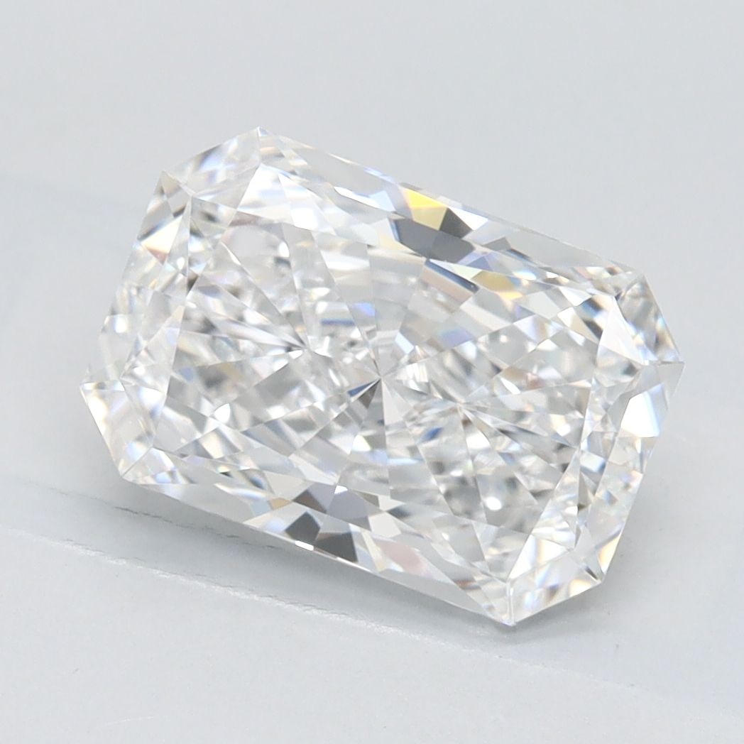 IGI Radiant 2.01ct D IF - Loose Lab Diamond: IGI Radiant 2.01ct D IF - Loose Lab Diamond Item Specifics: Source: This Is A Real Diamond Grown In A Lab Not Mined. Carat: 2.01 Cut: - Color: D Clarity: IF Polish: EX Symmetry: EX Measurements: 9.26L