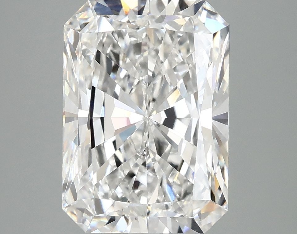 IGI Radiant 4.07ct E VVS2 - Loose Lab Diamond: IGI Radiant 4.07ct E VVS2 - Loose Lab Diamond Item Specifics: Source: This Is A Real Diamond Grown In A Lab Not Mined. Carat: 4.07 Cut: - Color: E Clarity: VVS2 Polish: EX Symmetry: EX Measurements: 1