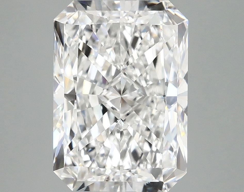 IGI Radiant 4.03ct E VVS2 - Loose Lab Diamond: IGI Radiant 4.03ct E VVS2 - Loose Lab Diamond Item Specifics: Source: This Is A Real Diamond Grown In A Lab Not Mined. Carat: 4.03 Cut: - Color: E Clarity: VVS2 Polish: EX Symmetry: EX Measurements: 1