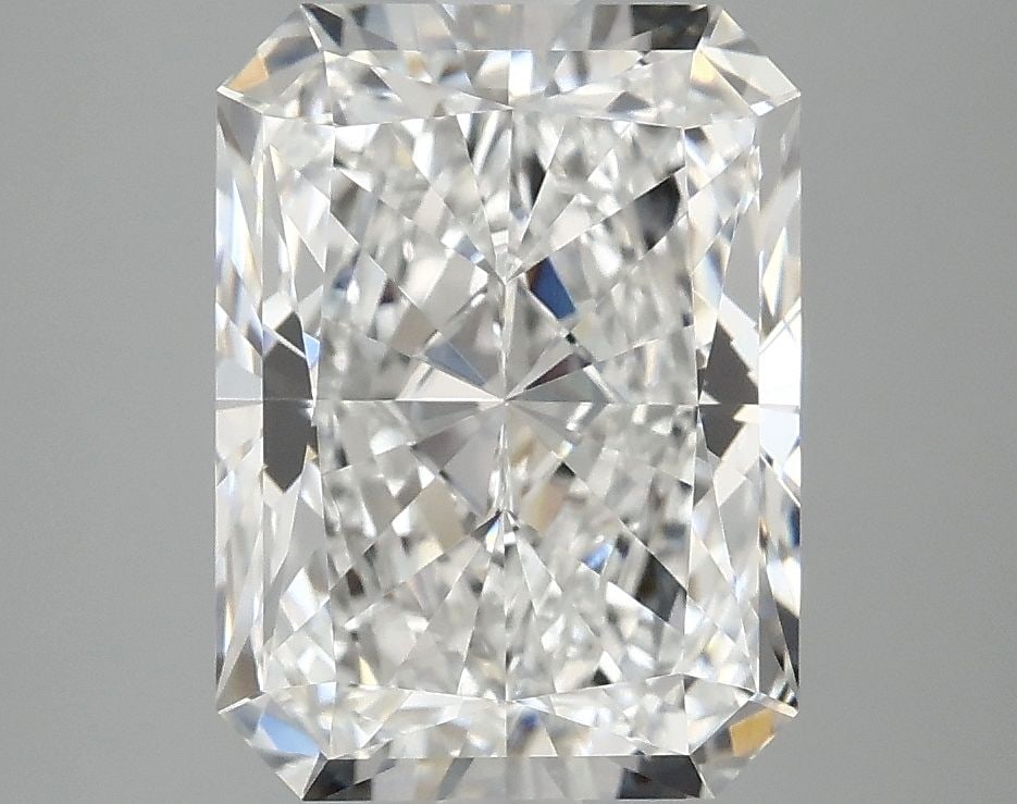 IGI Radiant 4.05ct E VVS2 - Loose Lab Diamond: IGI Radiant 4.05ct E VVS2 - Loose Lab Diamond Item Specifics: Source: This Is A Real Diamond Grown In A Lab Not Mined. Carat: 4.05 Cut: - Color: E Clarity: VVS2 Polish: EX Symmetry: EX Measurements: 1
