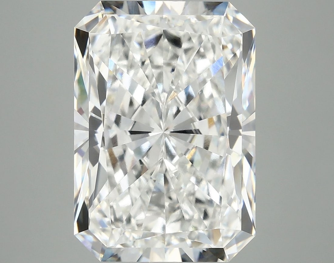 IGI Radiant 7.32ct E VVS2 - Loose Lab Diamond: IGI Radiant 7.32ct E VVS2 - Loose Lab Diamond Item Specifics: Source: This Is A Real Diamond Grown In A Lab Not Mined. Carat: 7.32 Cut: - Color: E Clarity: VVS2 Polish: EX Symmetry: EX Measurements: 1