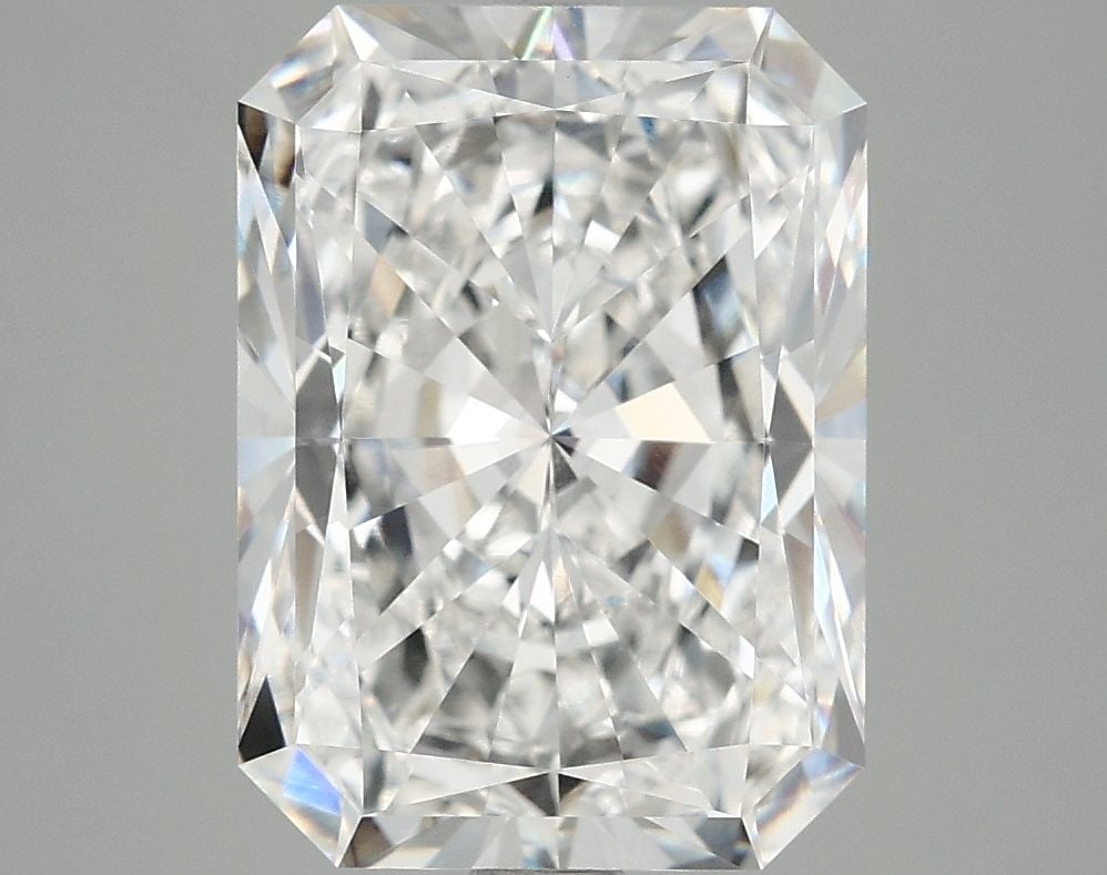 IGI Radiant 4.69ct E VVS2 - Loose Lab Diamond: IGI Radiant 4.69ct E VVS2 - Loose Lab Diamond Item Specifics: Source: This Is A Real Diamond Grown In A Lab Not Mined. Carat: 4.69 Cut: - Color: E Clarity: VVS2 Polish: EX Symmetry: EX Measurements: 1