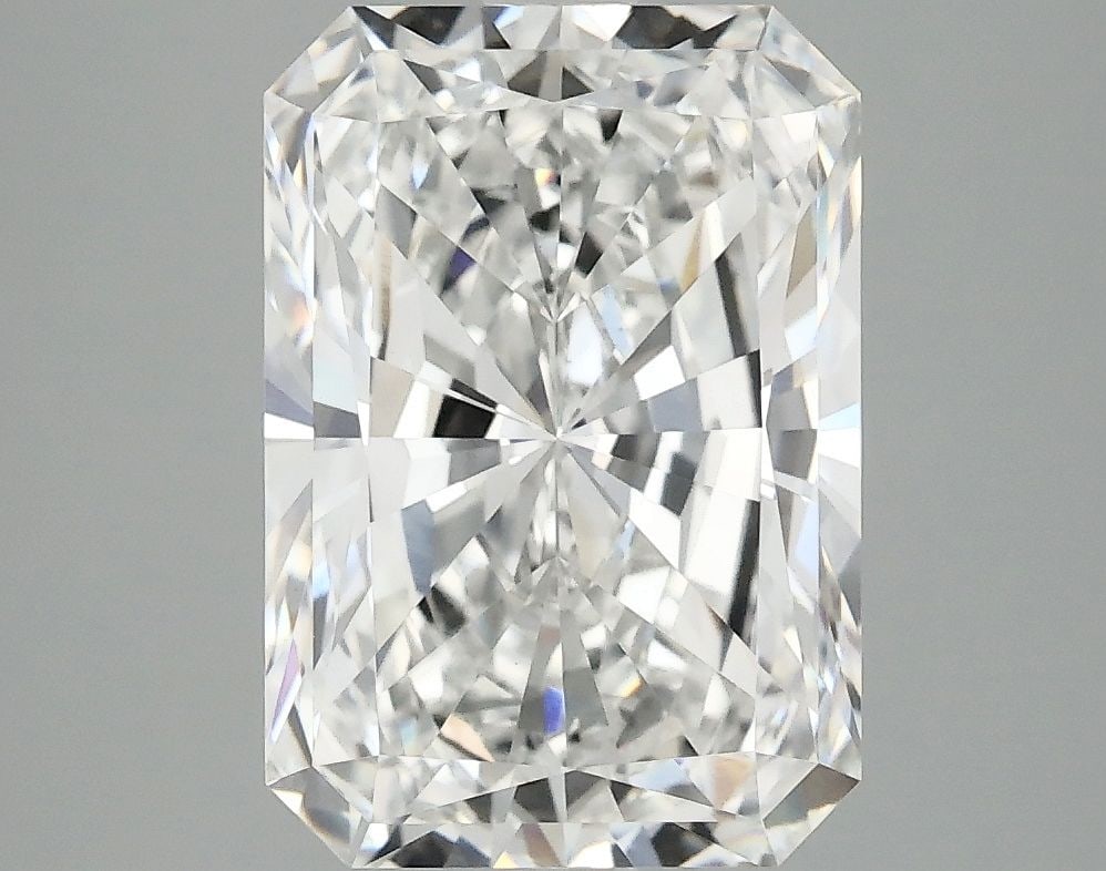 IGI Radiant 4.04ct E VVS2 - Loose Lab Diamond: IGI Radiant 4.04ct E VVS2 - Loose Lab Diamond Item Specifics: Source: This Is A Real Diamond Grown In A Lab Not Mined. Carat: 4.04 Cut: - Color: E Clarity: VVS2 Polish: EX Symmetry: EX Measurements: 1