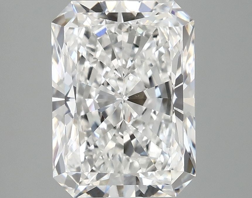 IGI Radiant 3.03ct E VVS2 - Loose Lab Diamond: IGI Radiant 3.03ct E VVS2 - Loose Lab Diamond Item Specifics: Source: This Is A Real Diamond Grown In A Lab Not Mined. Carat: 3.03 Cut: - Color: E Clarity: VVS2 Polish: EX Symmetry: EX Measurements: 9