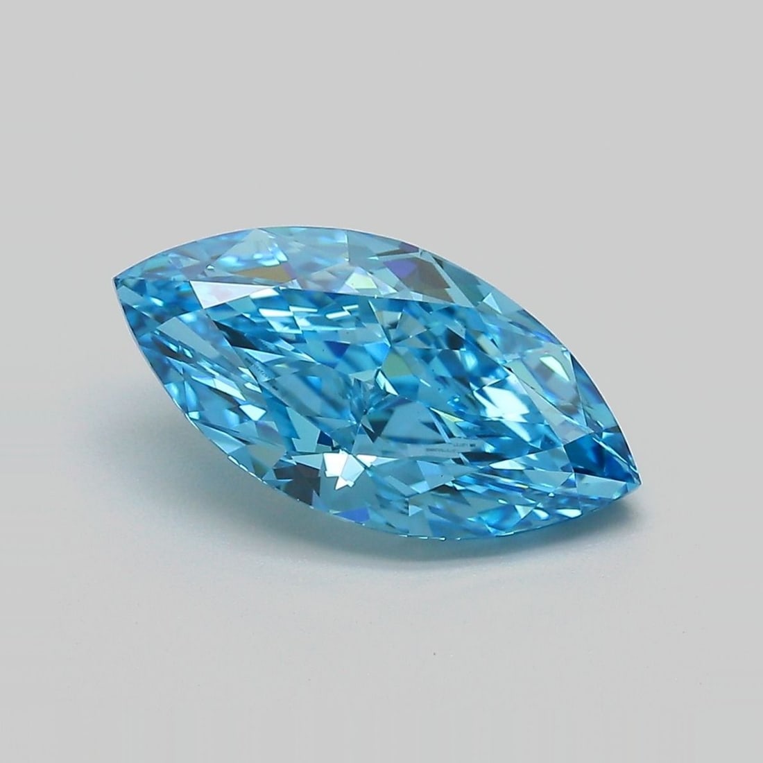 IGI Marquise 3.02ct Fancy Vivid Blue VVS2 - Loose Lab Diamond: IGI Marquise 3.02ct Fancy Vivid Blue VVS2 - Loose Lab Diamond Item Specifics: Source: This Is A Real Diamond Grown In A Lab Not Mined. Carat: 3.02 Cut: - Color: Fancy Vivid Blue Clarity: VVS2 Polish: 