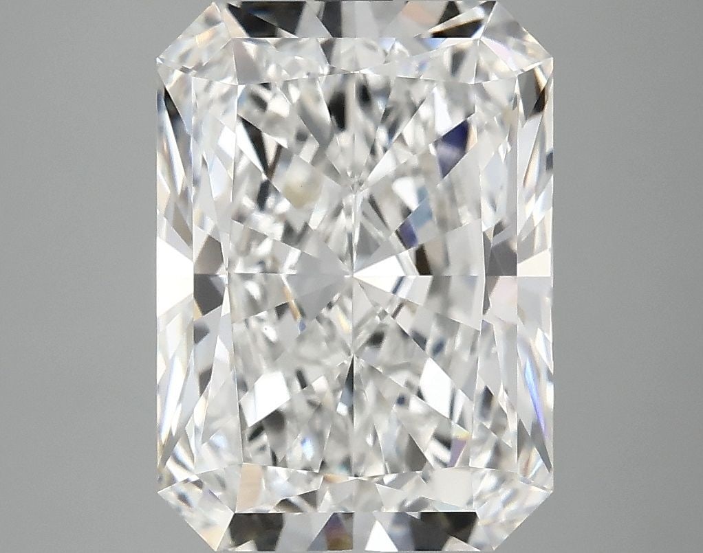 IGI Radiant 4.99ct E VVS2 - Loose Lab Diamond: IGI Radiant 4.99ct E VVS2 - Loose Lab Diamond Item Specifics: Source: This Is A Real Diamond Grown In A Lab Not Mined. Carat: 4.99 Cut: - Color: E Clarity: VVS2 Polish: EX Symmetry: EX Measurements: 1