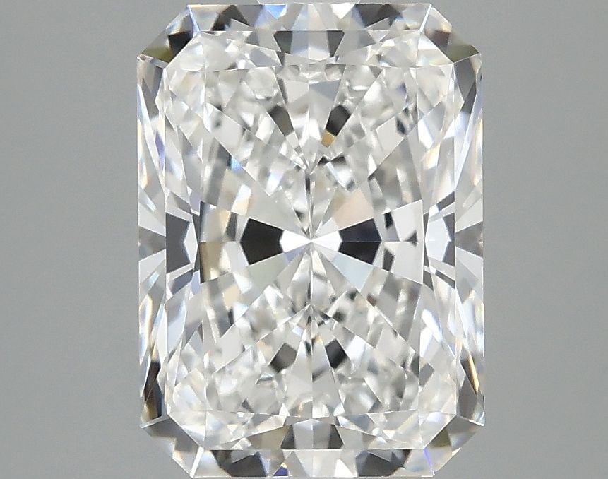 IGI Radiant 3.07ct E VVS2 - Loose Lab Diamond: IGI Radiant 3.07ct E VVS2 - Loose Lab Diamond Item Specifics: Source: This Is A Real Diamond Grown In A Lab Not Mined. Carat: 3.07 Cut: - Color: E Clarity: VVS2 Polish: EX Symmetry: EX Measurements: 9