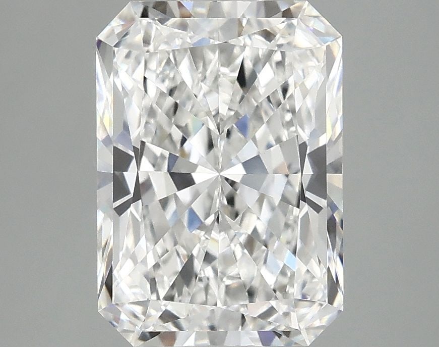 IGI Radiant 3.08ct E VVS2 - Loose Lab Diamond: IGI Radiant 3.08ct E VVS2 - Loose Lab Diamond Item Specifics: Source: This Is A Real Diamond Grown In A Lab Not Mined. Carat: 3.08 Cut: - Color: E Clarity: VVS2 Polish: EX Symmetry: EX Measurements: 1