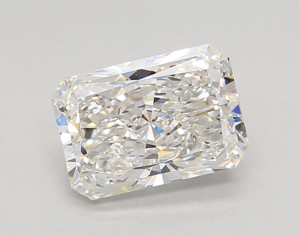 IGI Radiant 3.05ct E VVS2 - Loose Lab Diamond: IGI Radiant 3.05ct E VVS2 - Loose Lab Diamond Item Specifics: Source: This Is A Real Diamond Grown In A Lab Not Mined. Carat: 3.05 Cut: - Color: E Clarity: VVS2 Polish: EX Symmetry: EX Measurements: 1