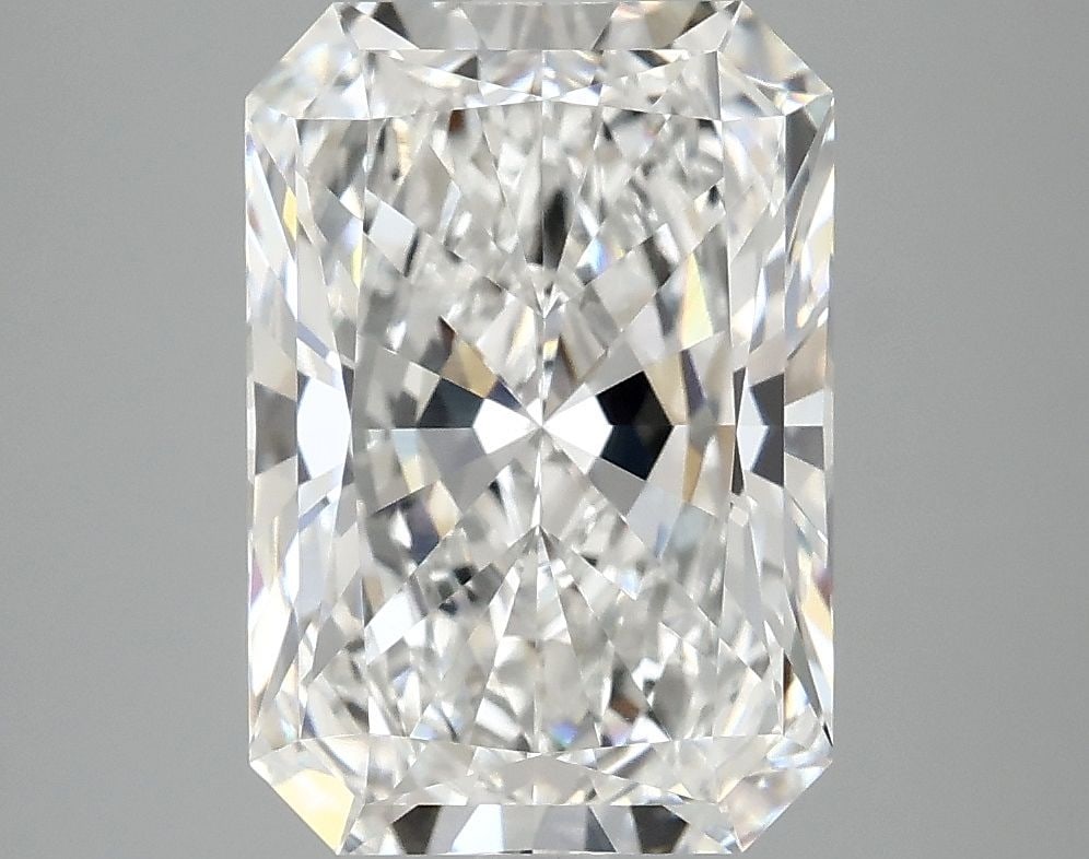IGI Radiant 4.1ct E VVS2 - Loose Lab Diamond: IGI Radiant 4.1ct E VVS2 - Loose Lab Diamond Item Specifics: Source: This Is A Real Diamond Grown In A Lab Not Mined. Carat: 4.1 Cut: - Color: E Clarity: VVS2 Polish: EX Symmetry: EX Measurements: 11.