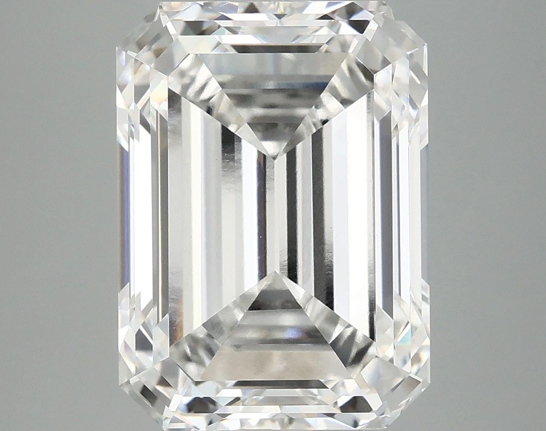 IGI Emerald 7.3ct E VVS2 - Loose Lab Diamond: IGI Emerald 7.3ct E VVS2 - Loose Lab Diamond Item Specifics: Source: This Is A Real Diamond Grown In A Lab Not Mined. Carat: 7.3 Cut: - Color: E Clarity: VVS2 Polish: EX Symmetry: EX Measurements: 12.