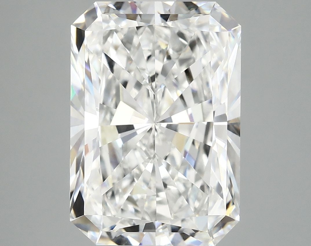 IGI Radiant 4.82ct E VVS2 - Loose Lab Diamond: IGI Radiant 4.82ct E VVS2 - Loose Lab Diamond Item Specifics: Source: This Is A Real Diamond Grown In A Lab Not Mined. Carat: 4.82 Cut: - Color: E Clarity: VVS2 Polish: EX Symmetry: EX Measurements: 1