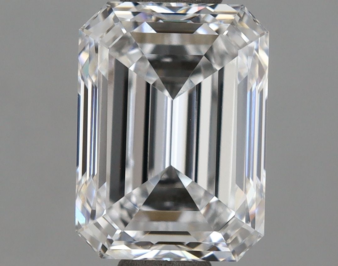 IGI Emerald 1.55ct D VVS1 - Loose Lab Diamond: IGI Emerald 1.55ct D VVS1 - Loose Lab Diamond Item Specifics: Source: This Is A Real Diamond Grown In A Lab Not Mined. Carat: 1.55 Cut: - Color: D Clarity: VVS1 Polish: EX Symmetry: EX Measurements: 7