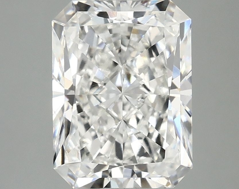 IGI Radiant 3.04ct E VVS2 - Loose Lab Diamond: IGI Radiant 3.04ct E VVS2 - Loose Lab Diamond Item Specifics: Source: This Is A Real Diamond Grown In A Lab Not Mined. Carat: 3.04 Cut: - Color: E Clarity: VVS2 Polish: EX Symmetry: EX Measurements: