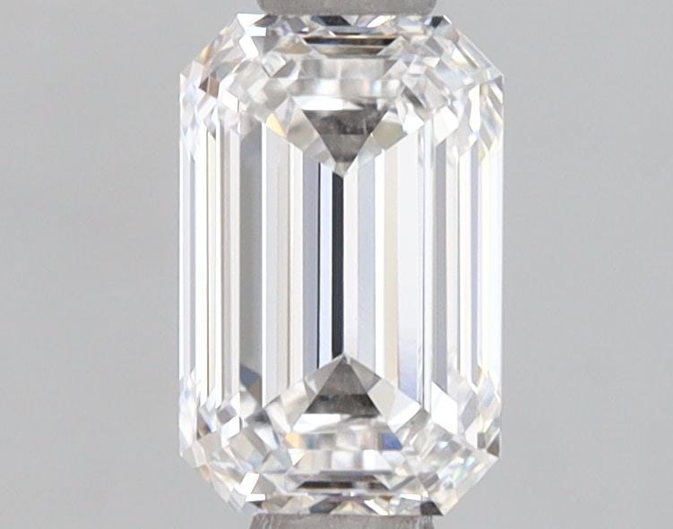 IGI Emerald 1.39ct E VVS2 - Loose Lab Diamond: IGI Emerald 1.39ct E VVS2 - Loose Lab Diamond Item Specifics: Source: This Is A Real Diamond Grown In A Lab Not Mined. Carat: 1.39 Cut: - Color: E Clarity: VVS2 Polish: EX Symmetry: EX Measurements: 7