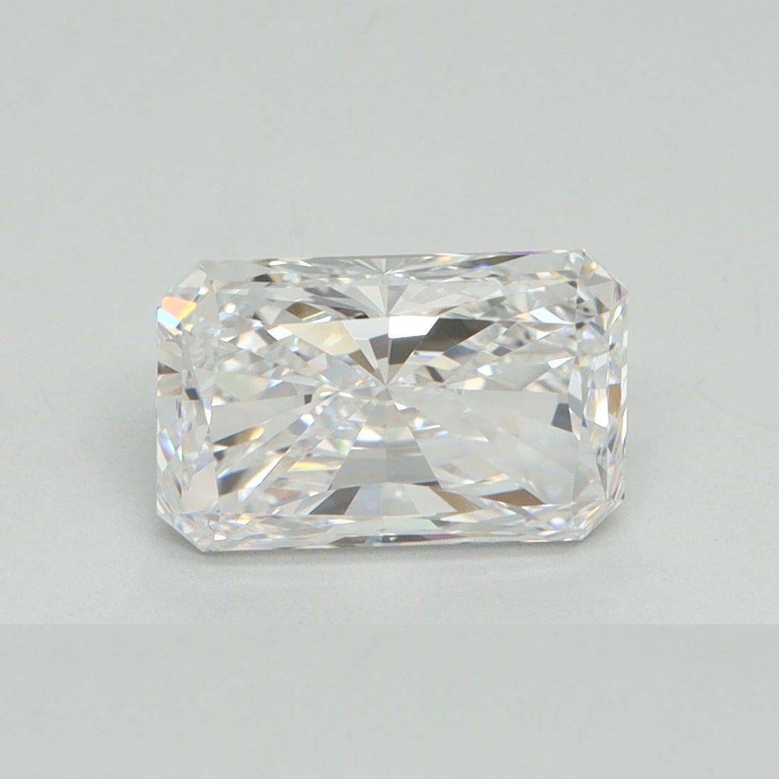 IGI Radiant 2.01ct D VVS1 - Loose Lab Diamond: IGI Radiant 2.01ct D VVS1 - Loose Lab Diamond Item Specifics: Source: This Is A Real Diamond Grown In A Lab Not Mined. Carat: 2.01 Cut: - Color: D Clarity: VVS1 Polish: EX Symmetry: EX Measurements: 9