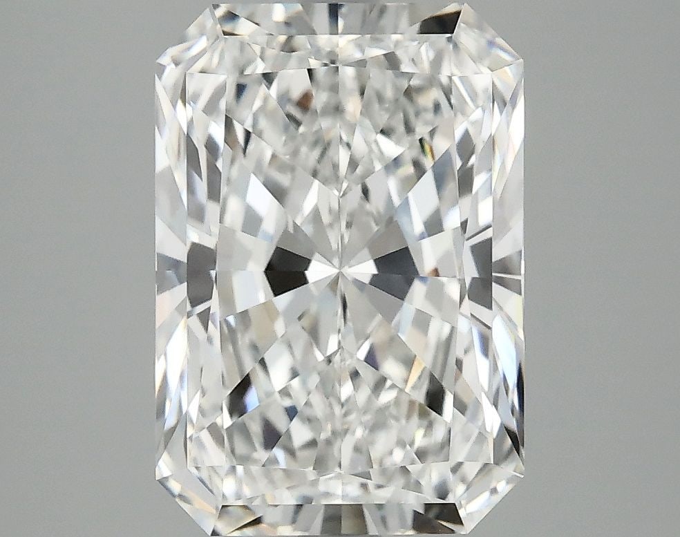 IGI Radiant 4.02ct E VVS2 - Loose Lab Diamond: IGI Radiant 4.02ct E VVS2 - Loose Lab Diamond Item Specifics: Source: This Is A Real Diamond Grown In A Lab Not Mined. Carat: 4.02 Cut: - Color: E Clarity: VVS2 Polish: EX Symmetry: EX Measurements: 1