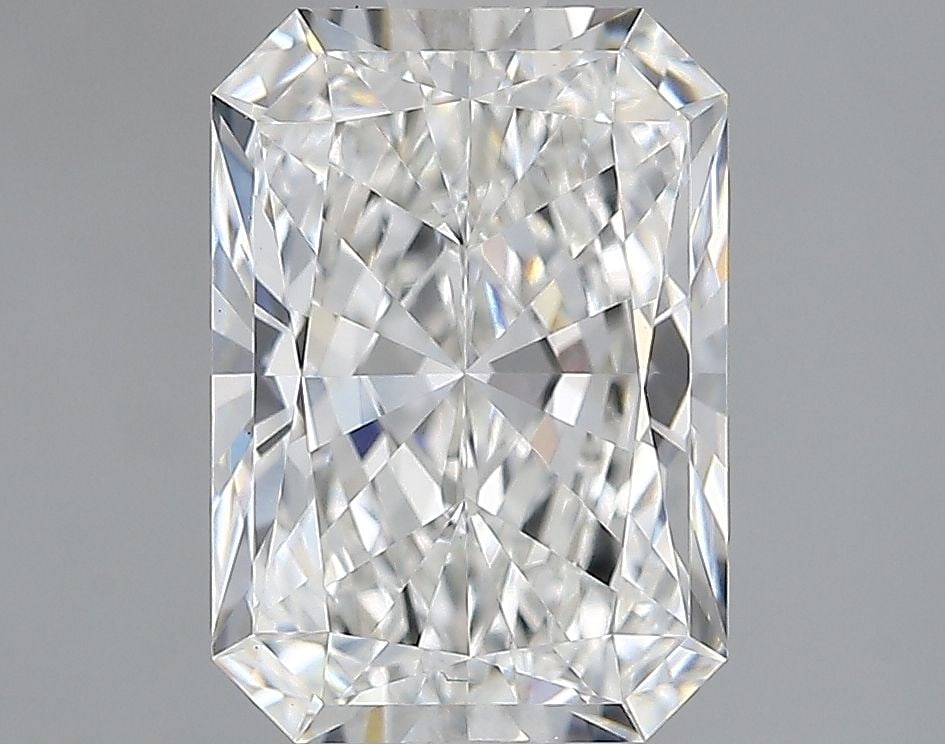 IGI Radiant 2.28ct E VVS2 - Loose Lab Diamond: IGI Radiant 2.28ct E VVS2 - Loose Lab Diamond Item Specifics: Source: This Is A Real Diamond Grown In A Lab Not Mined. Carat: 2.28 Cut: - Color: E Clarity: VVS2 Polish: EX Symmetry: VG Measurements: 9