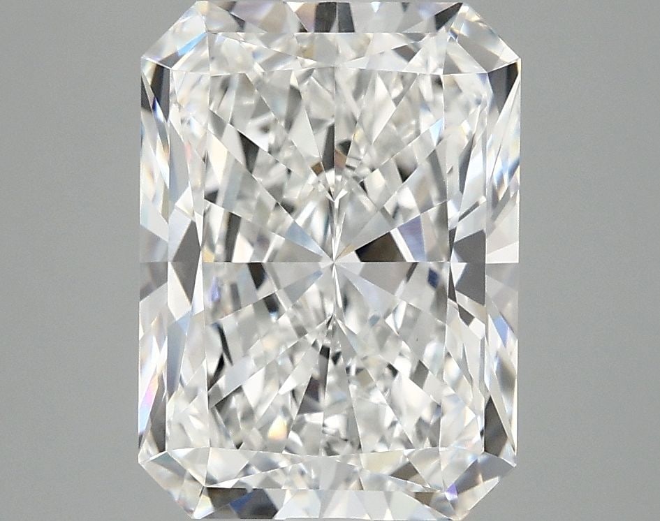 IGI Radiant 4.08ct E VVS2 - Loose Lab Diamond: IGI Radiant 4.08ct E VVS2 - Loose Lab Diamond Item Specifics: Source: This Is A Real Diamond Grown In A Lab Not Mined. Carat: 4.08 Cut: - Color: E Clarity: VVS2 Polish: EX Symmetry: EX Measurements: 1