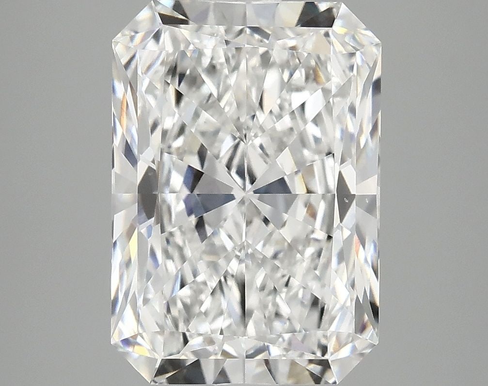 IGI Radiant 4.09ct E VVS2 - Loose Lab Diamond: IGI Radiant 4.09ct E VVS2 - Loose Lab Diamond Item Specifics: Source: This Is A Real Diamond Grown In A Lab Not Mined. Carat: 4.09 Cut: - Color: E Clarity: VVS2 Polish: EX Symmetry: EX Measurements: 1