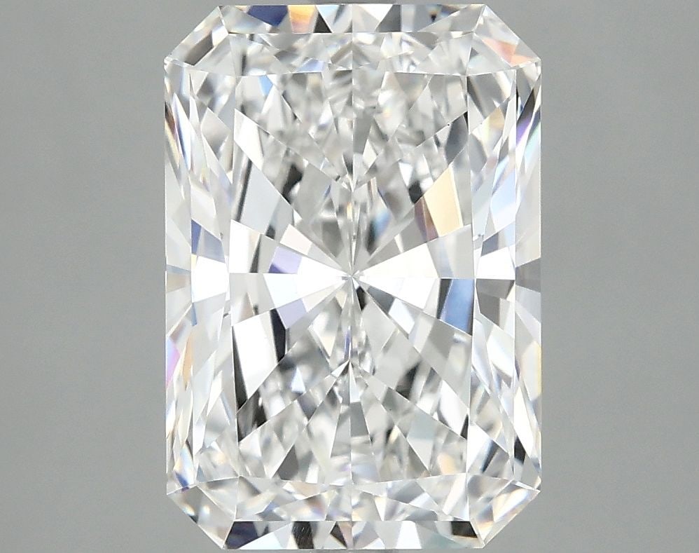 IGI Radiant 4.08ct E VVS2 - Loose Lab Diamond: IGI Radiant 4.08ct E VVS2 - Loose Lab Diamond Item Specifics: Source: This Is A Real Diamond Grown In A Lab Not Mined. Carat: 4.08 Cut: - Color: E Clarity: VVS2 Polish: EX Symmetry: EX Measurements: 1