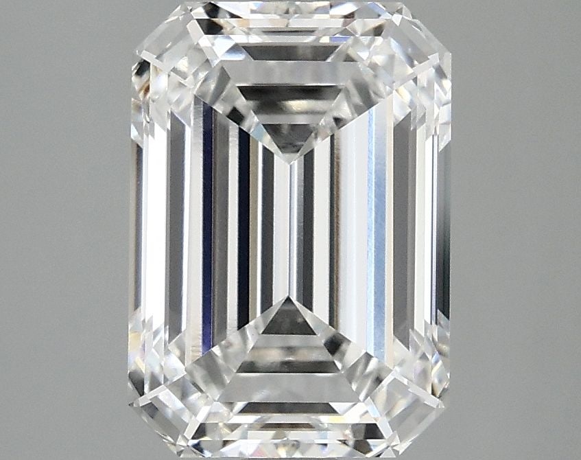 IGI Emerald 3.1ct E VVS2 - Loose Lab Diamond: IGI Emerald 3.1ct E VVS2 - Loose Lab Diamond Item Specifics: Source: This Is A Real Diamond Grown In A Lab Not Mined. Carat: 3.1 Cut: - Color: E Clarity: VVS2 Polish: EX Symmetry: EX Measurements: 9.9