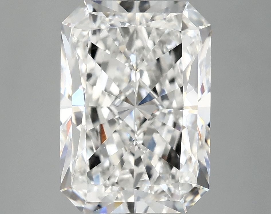 IGI Radiant 4.0ct E VVS2 - Loose Lab Diamond: IGI Radiant 4.0ct E VVS2 - Loose Lab Diamond Item Specifics: Source: This Is A Real Diamond Grown In A Lab Not Mined. Carat: 4.0 Cut: - Color: E Clarity: VVS2 Polish: EX Symmetry: EX Measurements: 11.