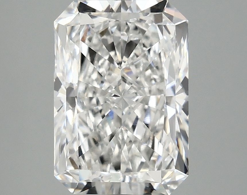 IGI Radiant 2.94ct E VVS2 - Loose Lab Diamond: IGI Radiant 2.94ct E VVS2 - Loose Lab Diamond Item Specifics: Source: This Is A Real Diamond Grown In A Lab Not Mined. Carat: 2.94 Cut: - Color: E Clarity: VVS2 Polish: EX Symmetry: EX Measurements: 1