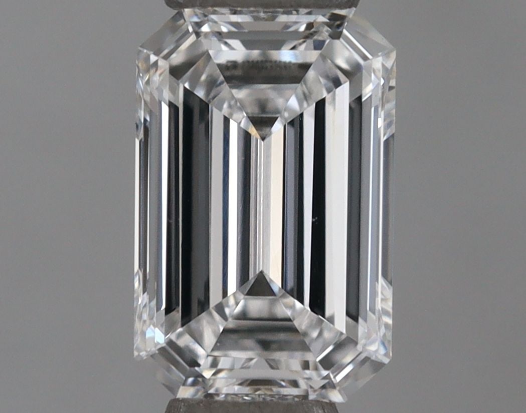 IGI Emerald 0.57ct E IF - Loose Lab Diamond: IGI Emerald 0.57ct E IF - Loose Lab Diamond Item Specifics: Source: This Is A Real Diamond Grown In A Lab Not Mined. Carat: 0.57 Cut: - Color: E Clarity: IF Polish: VG Symmetry: VG Measurements: 6.22L