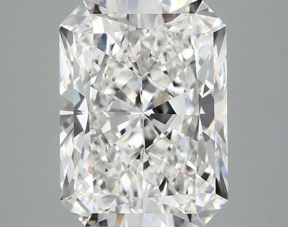 IGI Radiant 4.09ct E VVS2 - Loose Lab Diamond: IGI Radiant 4.09ct E VVS2 - Loose Lab Diamond Item Specifics: Source: This Is A Real Diamond Grown In A Lab Not Mined. Carat: 4.09 Cut: - Color: E Clarity: VVS2 Polish: EX Symmetry: EX Measurements: 1