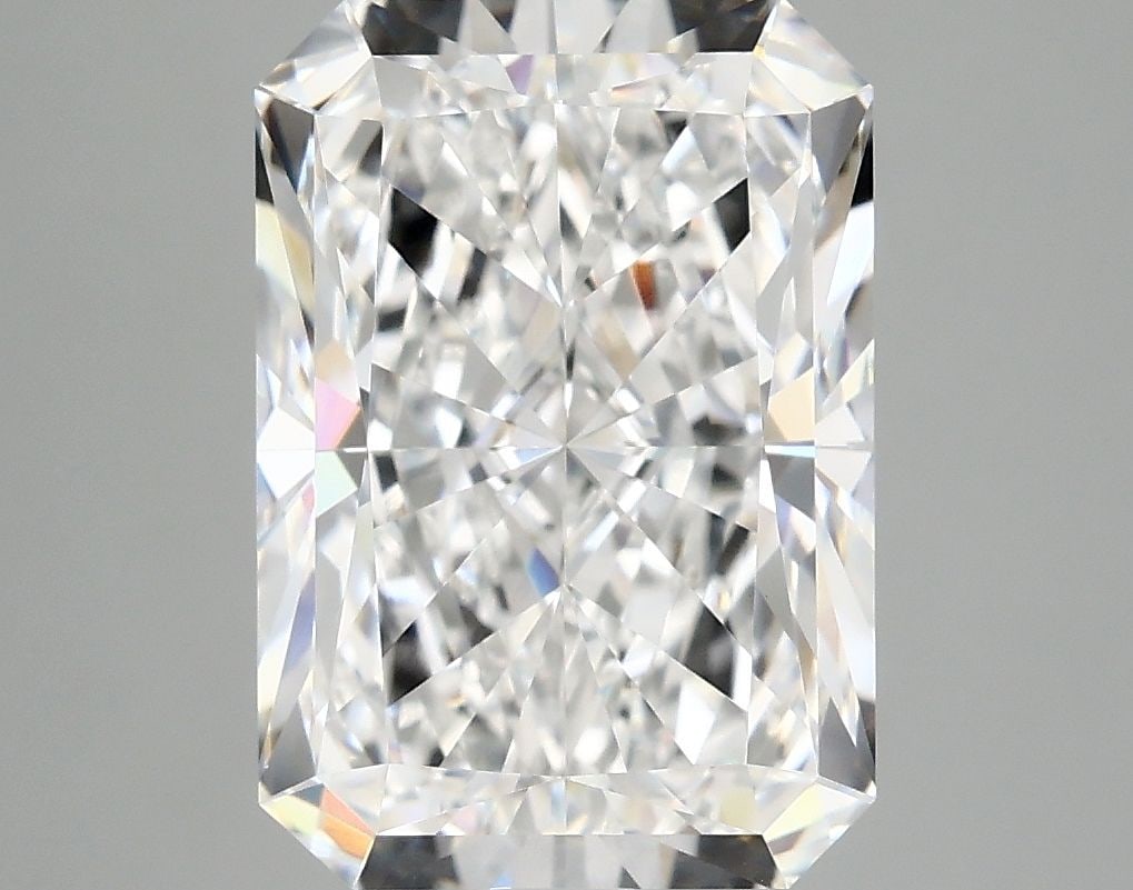 IGI Radiant 4.89ct E VVS2 - Loose Lab Diamond: IGI Radiant 4.89ct E VVS2 - Loose Lab Diamond Item Specifics: Source: This Is A Real Diamond Grown In A Lab Not Mined. Carat: 4.89 Cut: - Color: E Clarity: VVS2 Polish: EX Symmetry: EX Measurements: 1