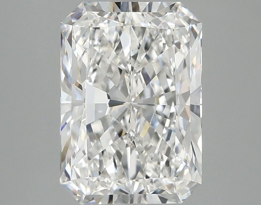 IGI Radiant 2.97ct E VVS2 - Loose Lab Diamond: IGI Radiant 2.97ct E VVS2 - Loose Lab Diamond Item Specifics: Source: This Is A Real Diamond Grown In A Lab Not Mined. Carat: 2.97 Cut: - Color: E Clarity: VVS2 Polish: EX Symmetry: EX Measurements: 1