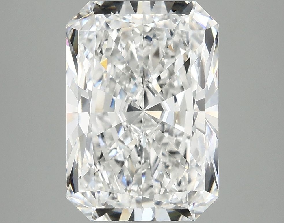 IGI Radiant 4.1ct E VVS2 - Loose Lab Diamond: IGI Radiant 4.1ct E VVS2 - Loose Lab Diamond Item Specifics: Source: This Is A Real Diamond Grown In A Lab Not Mined. Carat: 4.1 Cut: - Color: E Clarity: VVS2 Polish: EX Symmetry: EX Measurements: 11.
